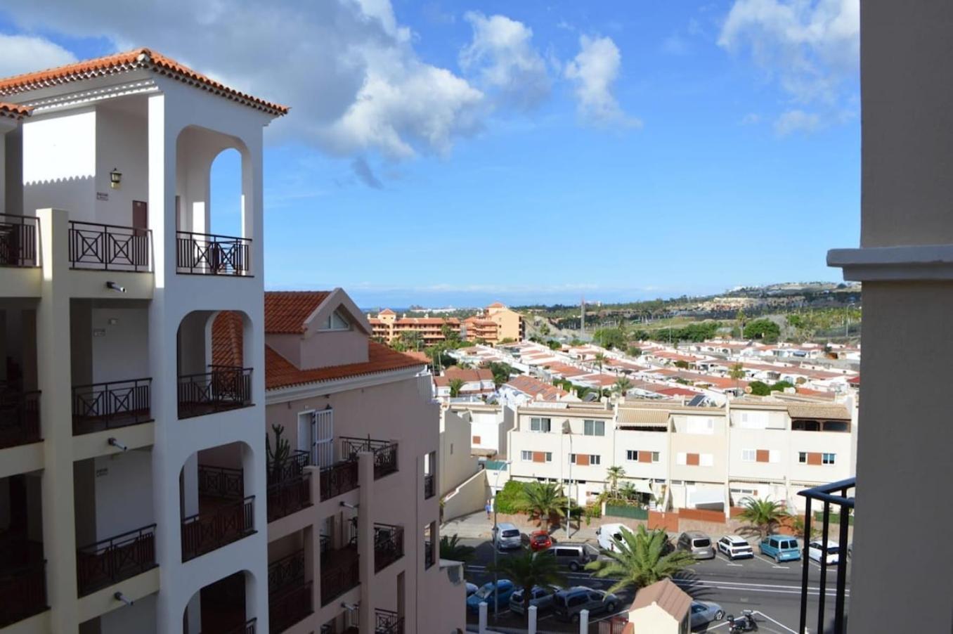 Lovely 1 Bed Apartment In Castle Harbour C108 Los Cristianos  Exterior foto